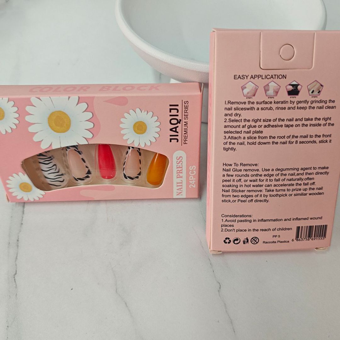 A Miracle Artistic Nail Set - ShreeBliss