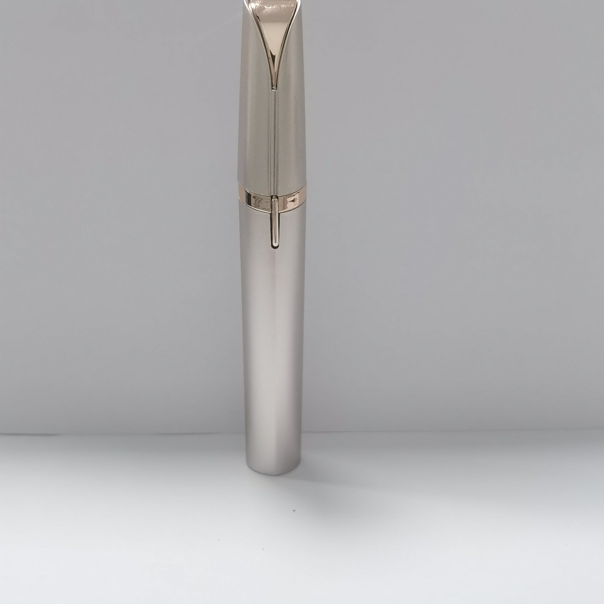 Mini Electric Eyebrow Trimmer & Hair Remover with LED Light - ShreeBliss