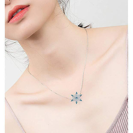 Zircon Christmas Snowflake Necklace – ShreeBliss