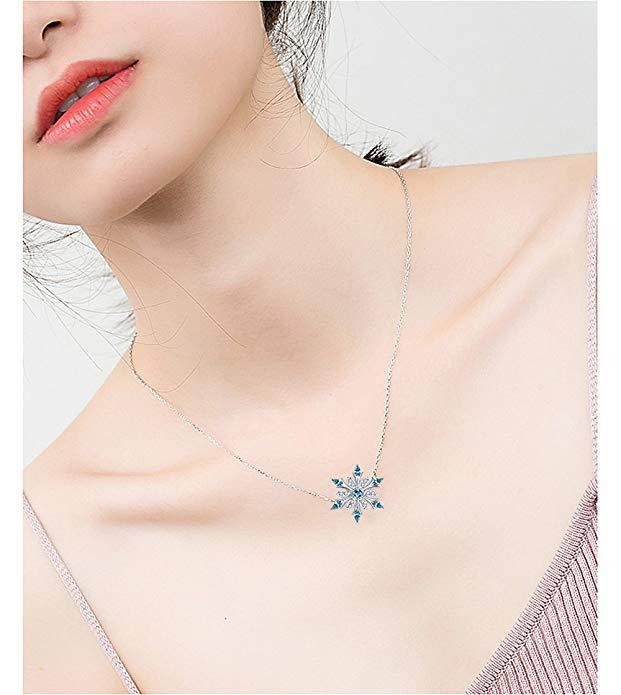 Zircon Christmas Snowflake Necklace – ShreeBliss