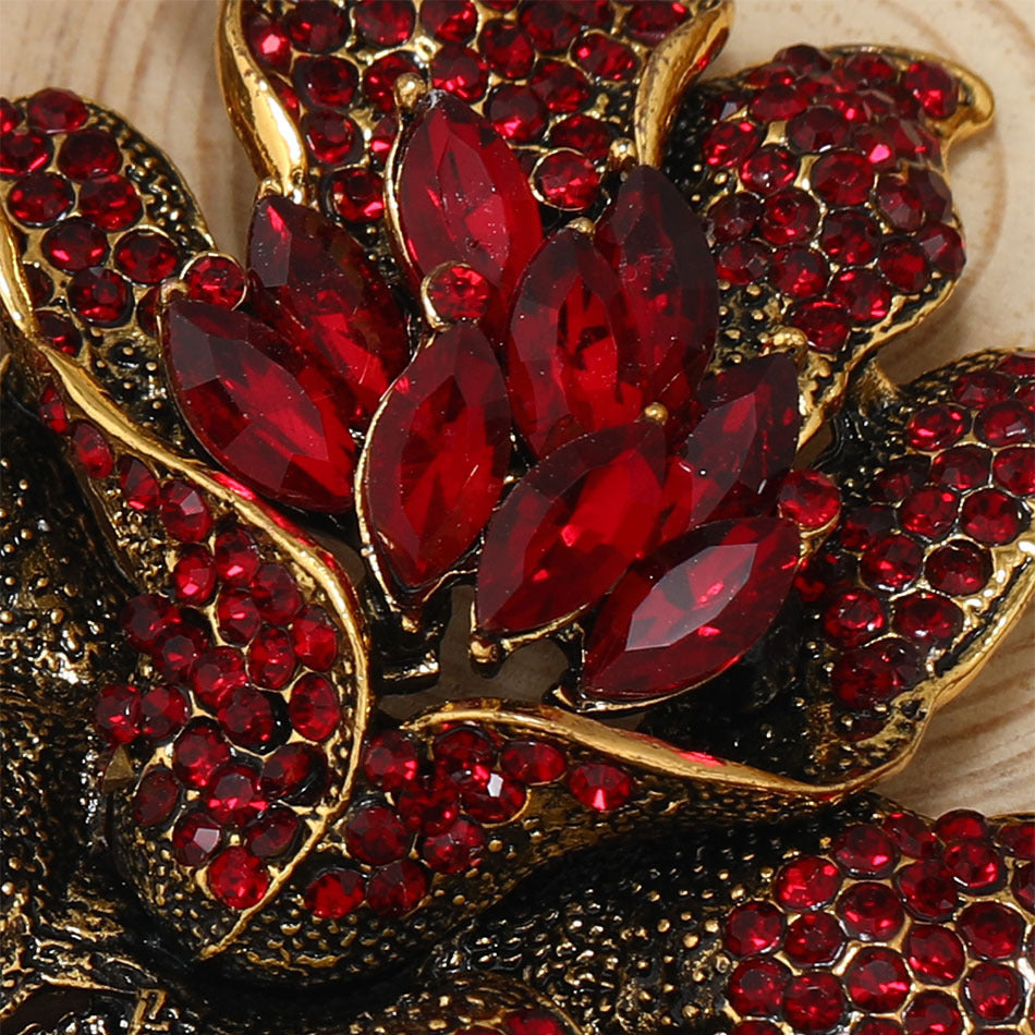 Vintage Rhinestone Flower Brooch – ShreeBliss