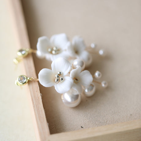 Ceramic Flower Pearl Bridal Hairpin – ShreeBliss
