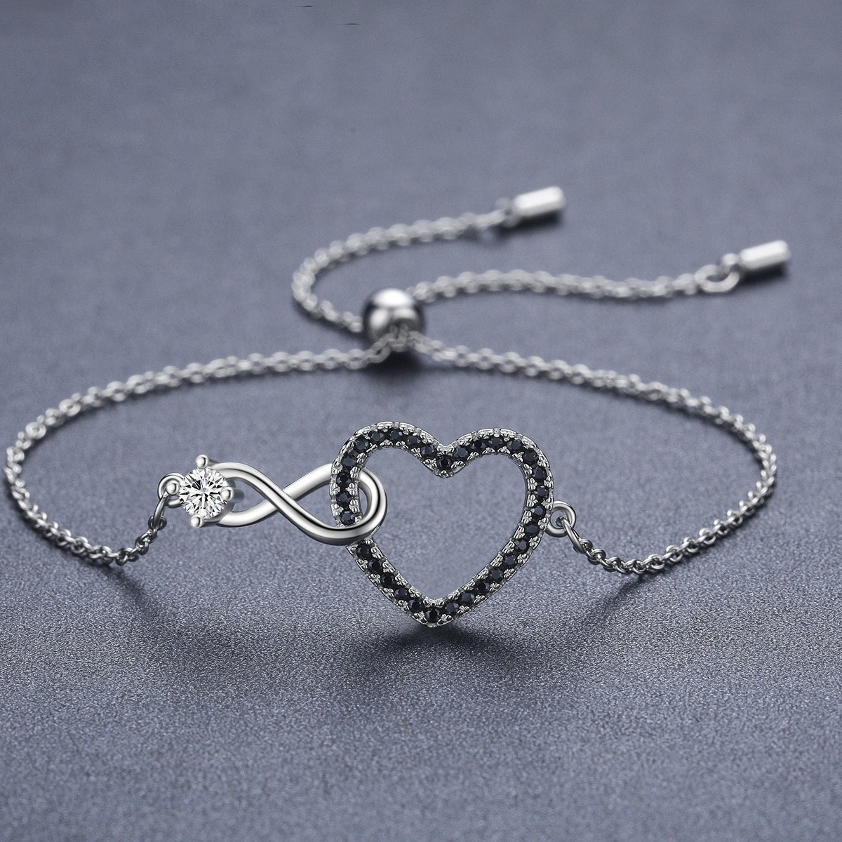 Heart-Shaped 8-Shaped Bracelet Zircon Decoration – ShreeBliss