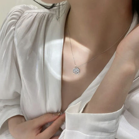 Retro Magnetic Four-Leaf Clover Heart Pendant Necklace – ShreeBliss