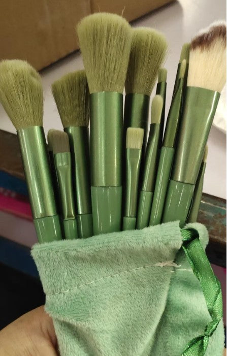 13-Piece Makeup Brush Set - ShreeBliss