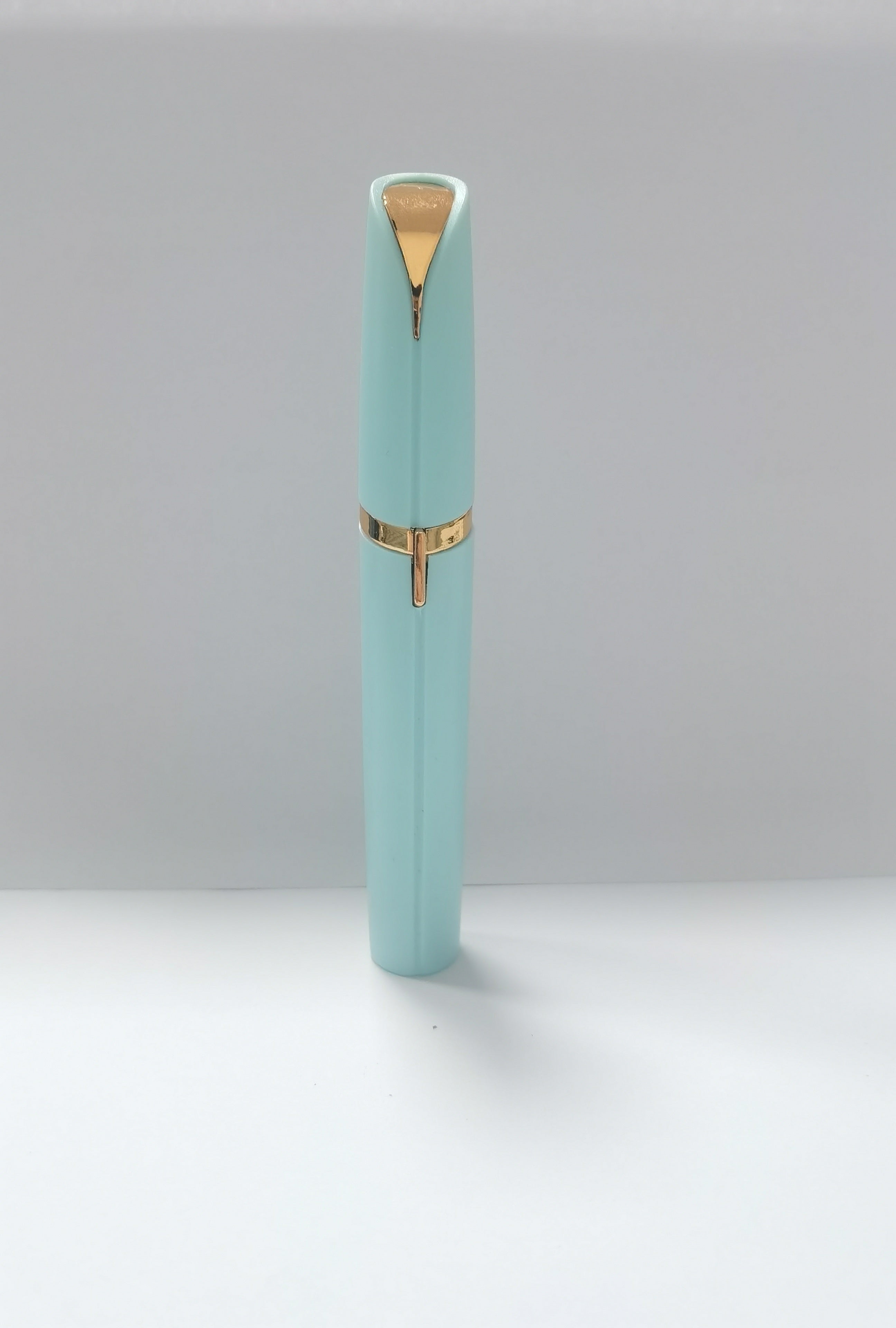 Mini Electric Eyebrow Trimmer & Hair Remover with LED Light - ShreeBliss