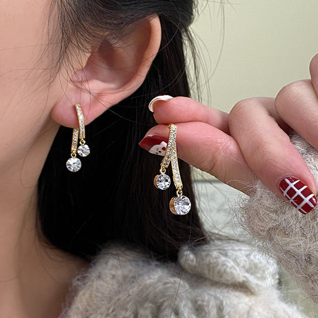 Special-Interest Design Geometric Micro Zircon-Encrusted Stud Earrings – ShreeBliss