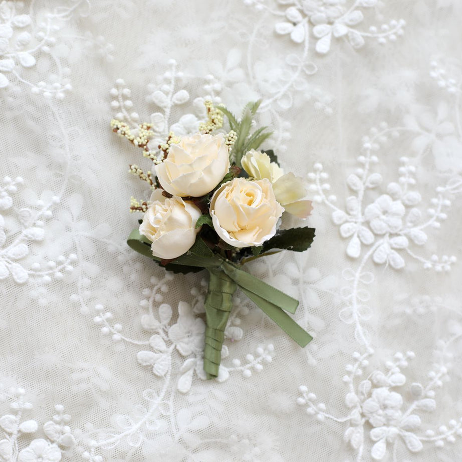 Groom & Groomsman Corsage – ShreeBliss