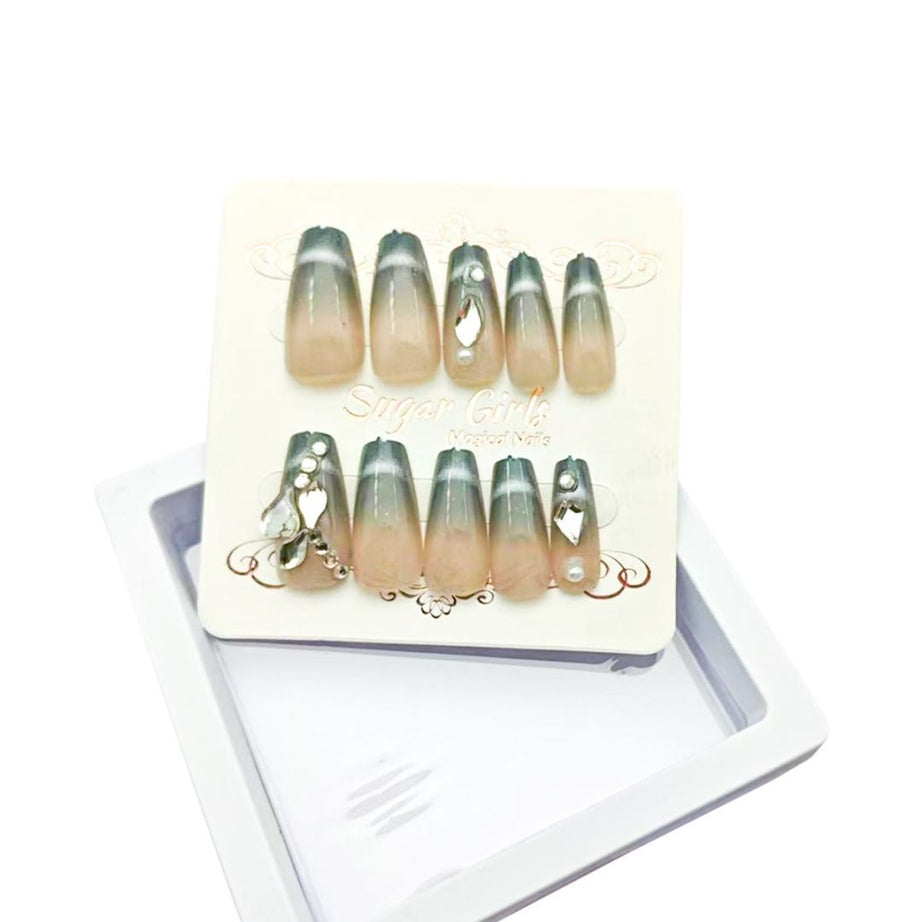 Gray Carapace Set with Heart Diamonds - ShreeBliss