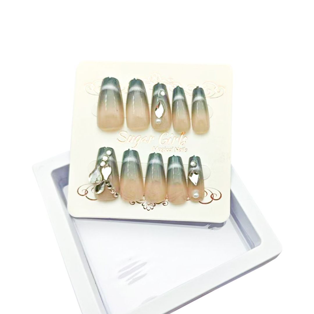 Gray Carapace Set with Heart Diamonds - ShreeBliss