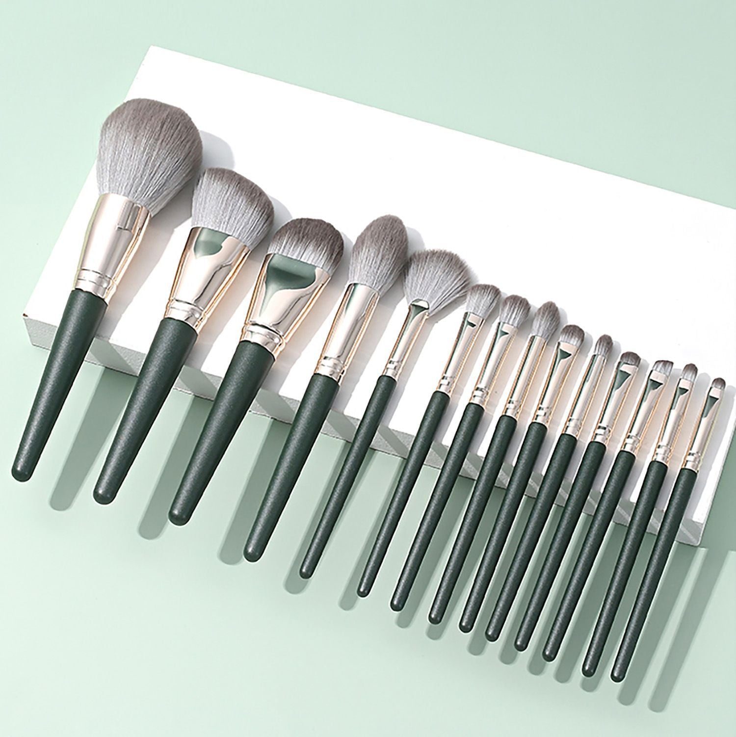 Green Cloud 14-Piece Makeup Brush Set - ShreeBliss