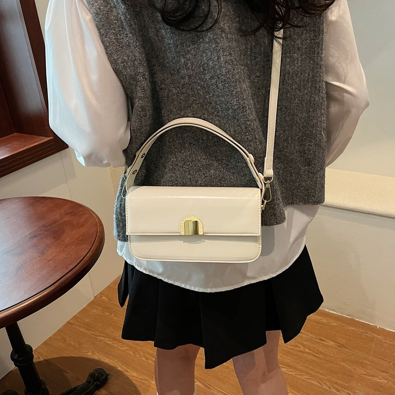 Retro Fashion Women's Shoulder Bag - ShreeBliss